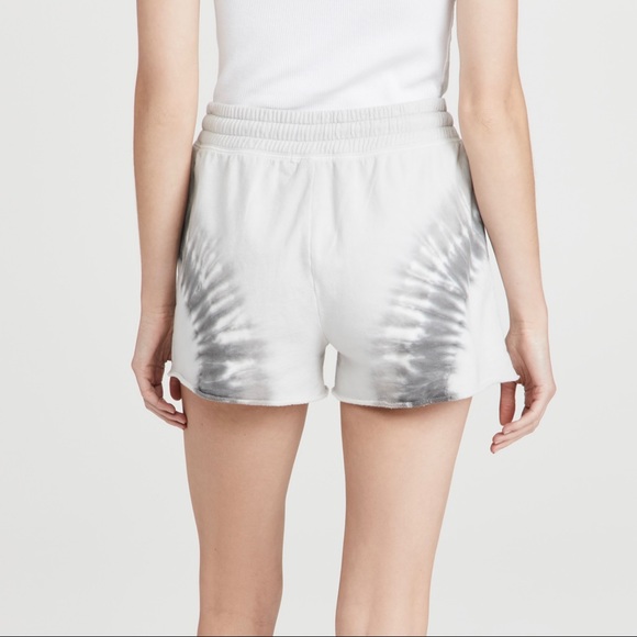 Beyond Yoga - Tie Dye Cropped Sweatshirt & Shorts - Picture 3 of 9